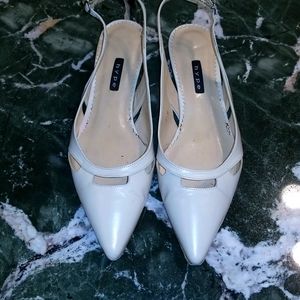 HYPE OFF WHITE KID LEATHER TROLLOP 8.5 M